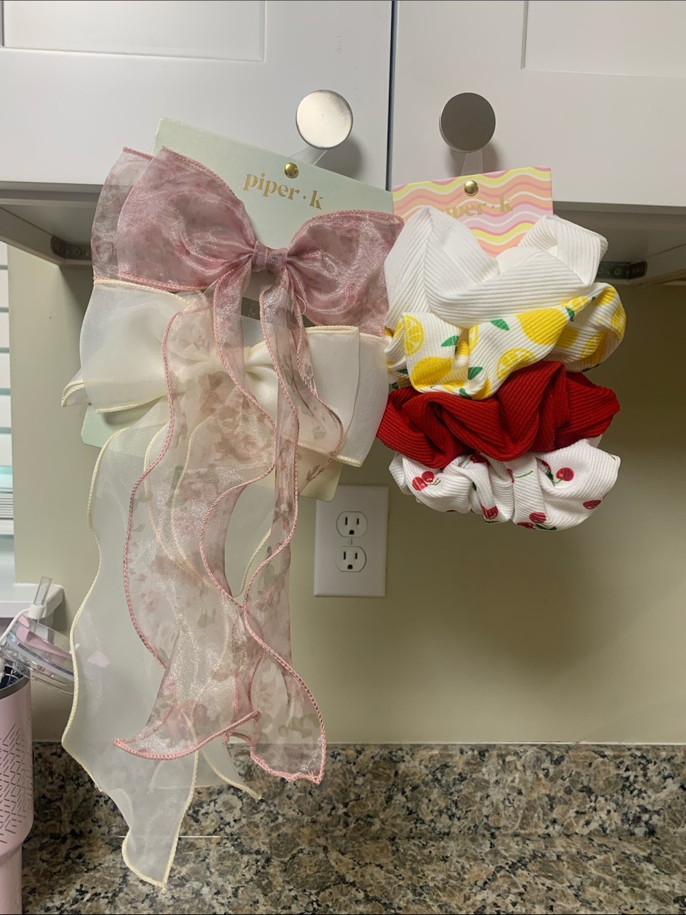Piper K scrunchie set & Bow set